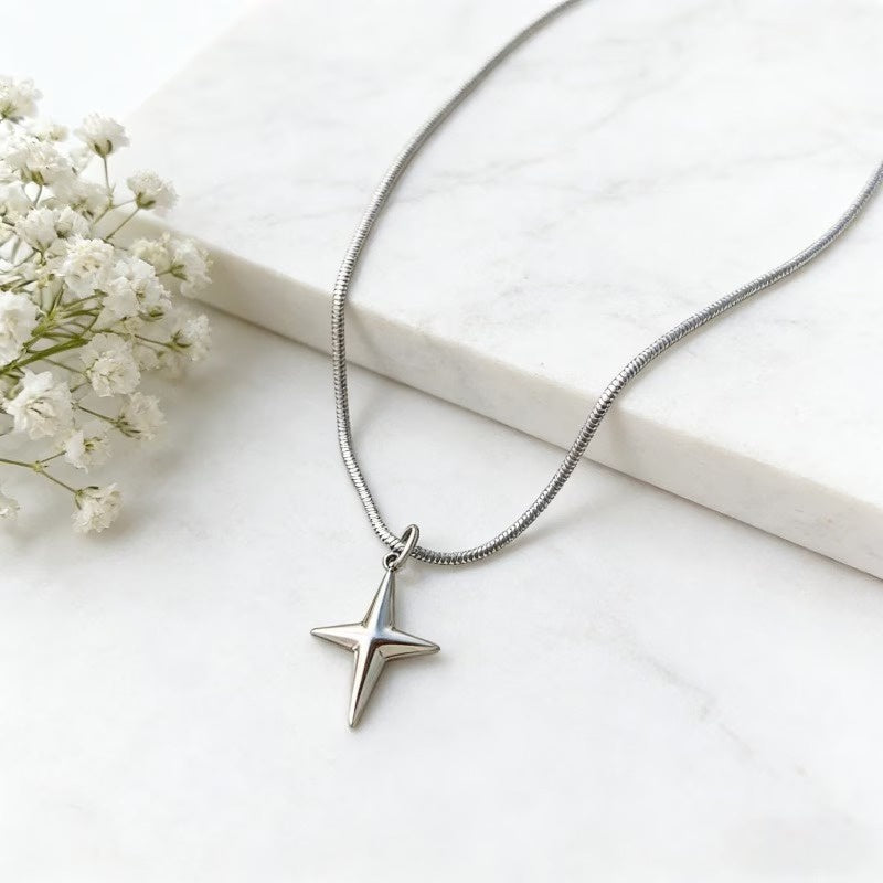 Men's Four-Point Star Pendant Necklace